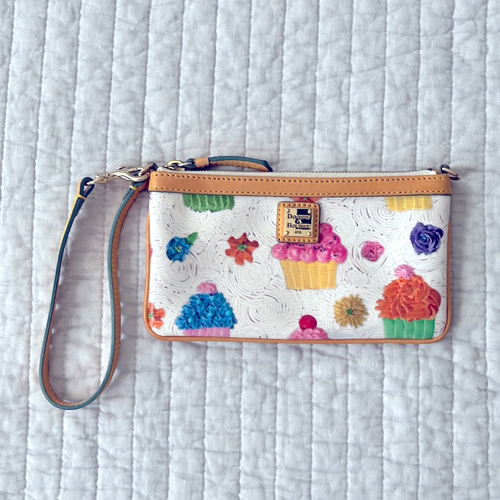 Dooney & Bourke Cupcake Wristlet